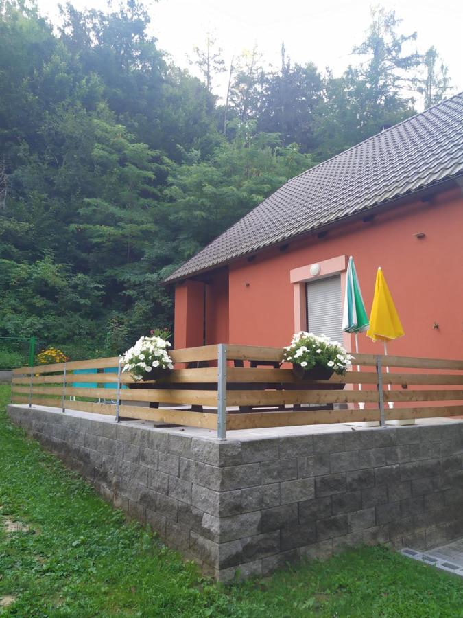 Chata na řece Sázavě Samopse Exterior foto